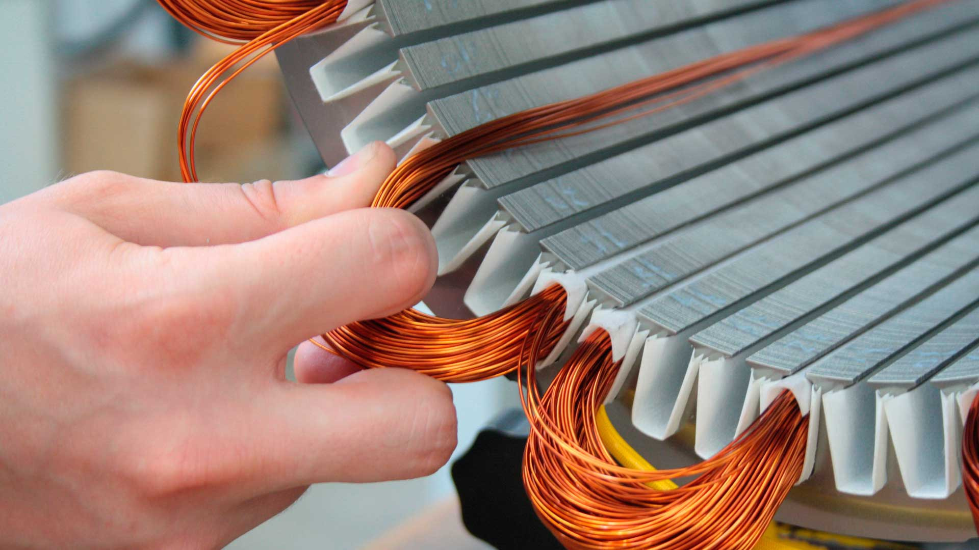 Riavvolgimento Motori Elettrici